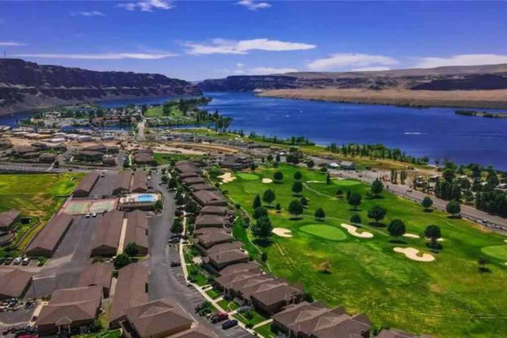 Sunserra Villa! Movie Room, Family Friendly, Bbqs, Pools, Free Golf! Quincy Exterior photo